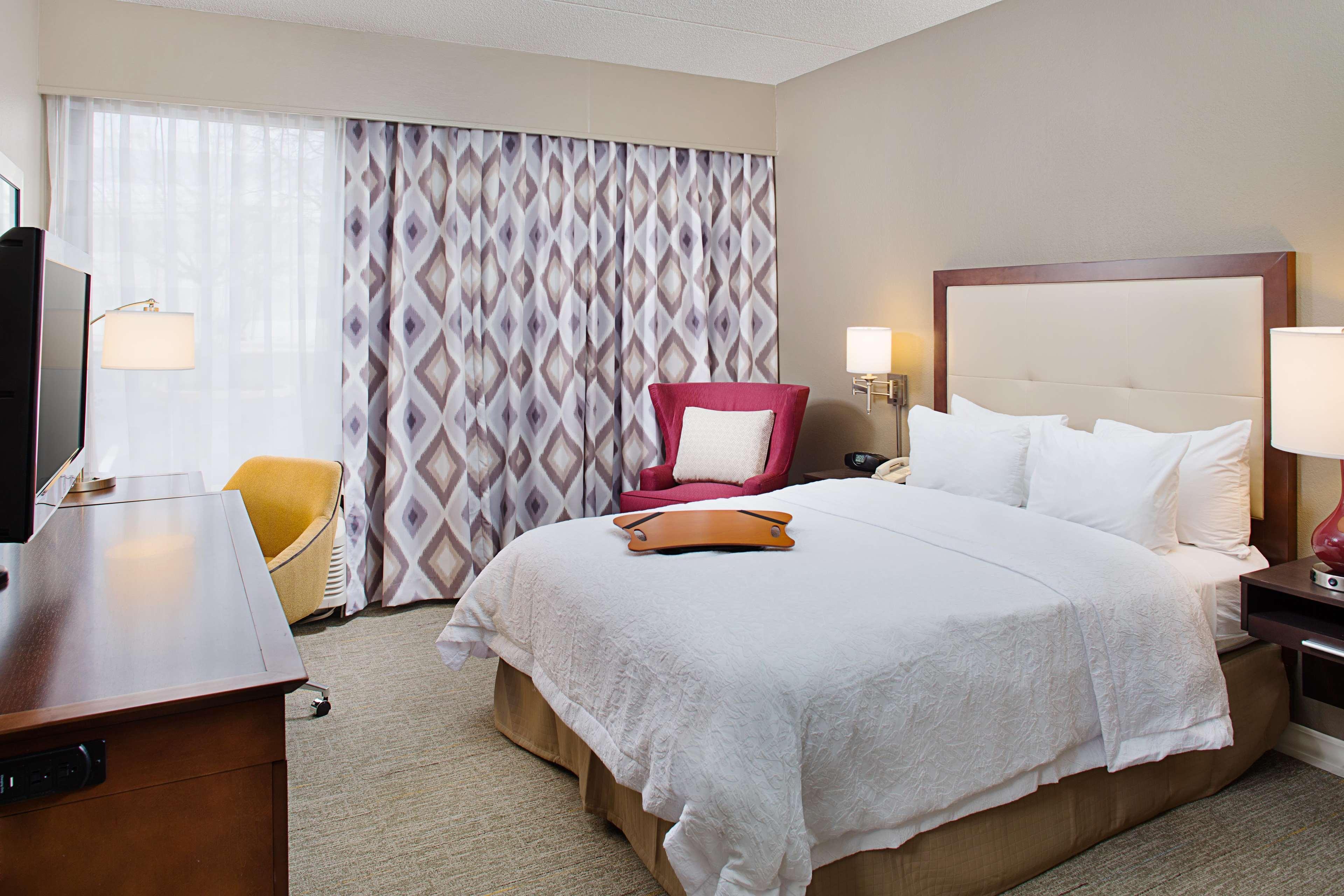 Hampton Inn Philadelphia/Willow Grove Exterior photo
