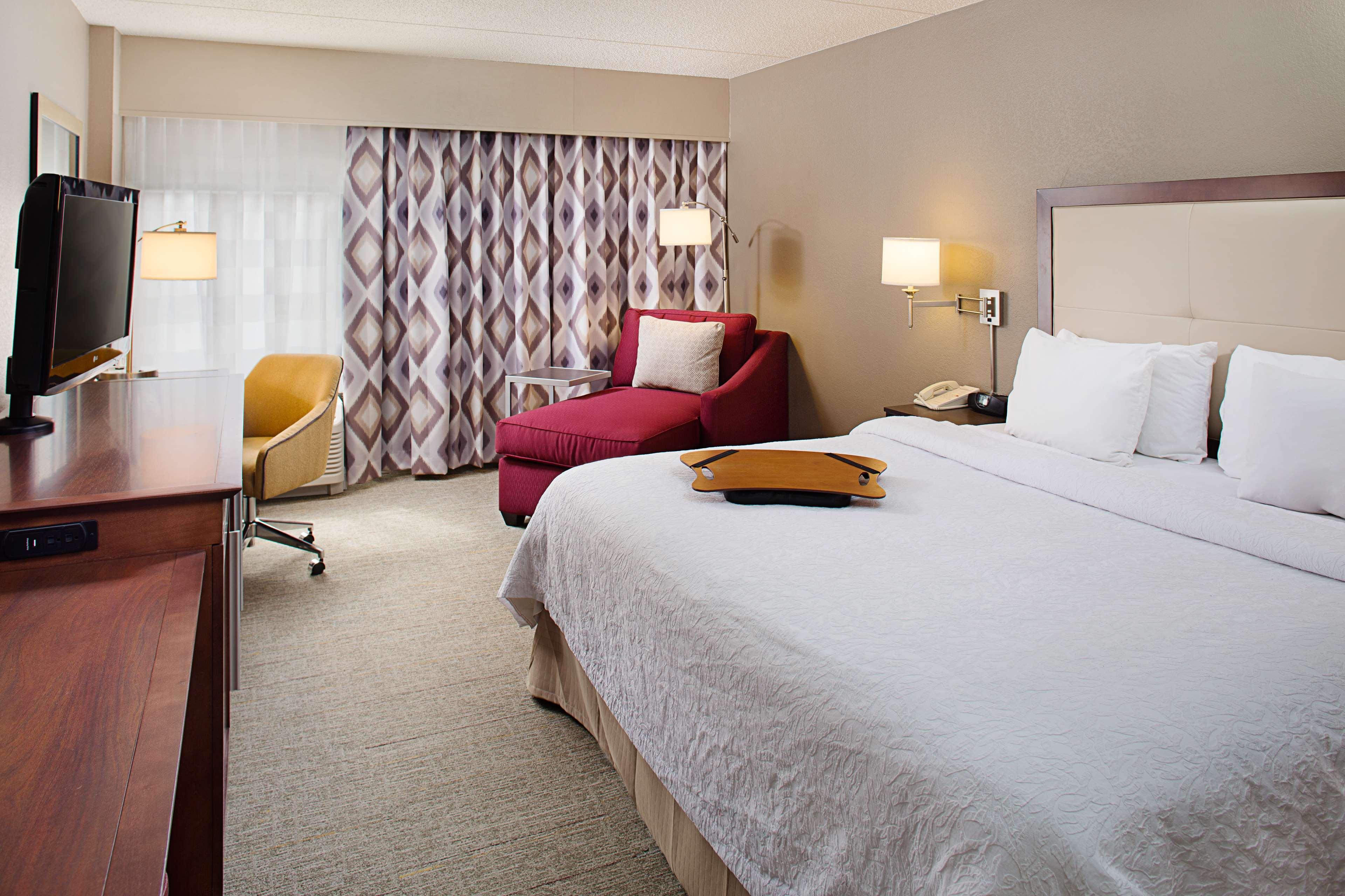 Hampton Inn Philadelphia/Willow Grove Exterior photo