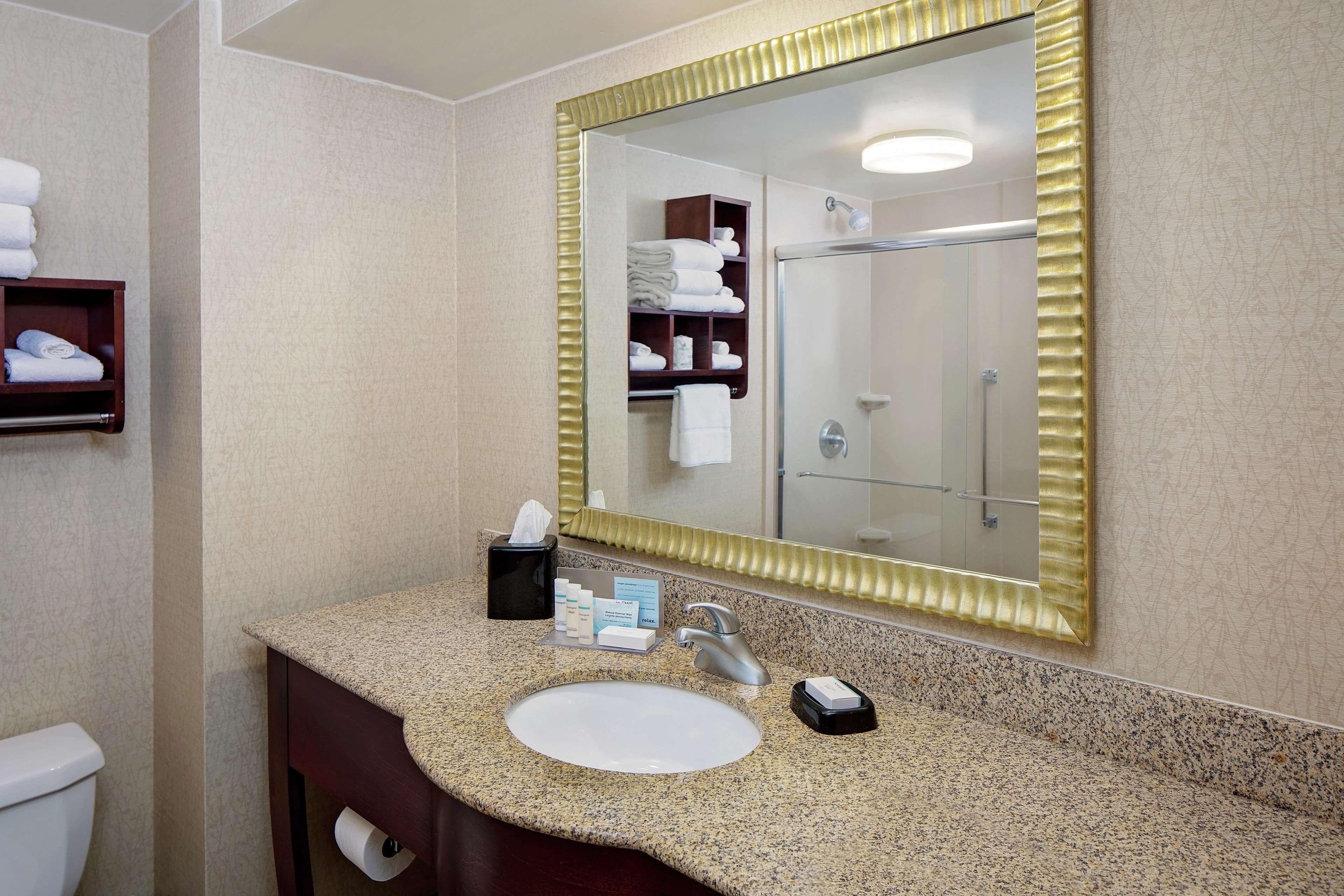 Hampton Inn Philadelphia/Willow Grove Exterior photo