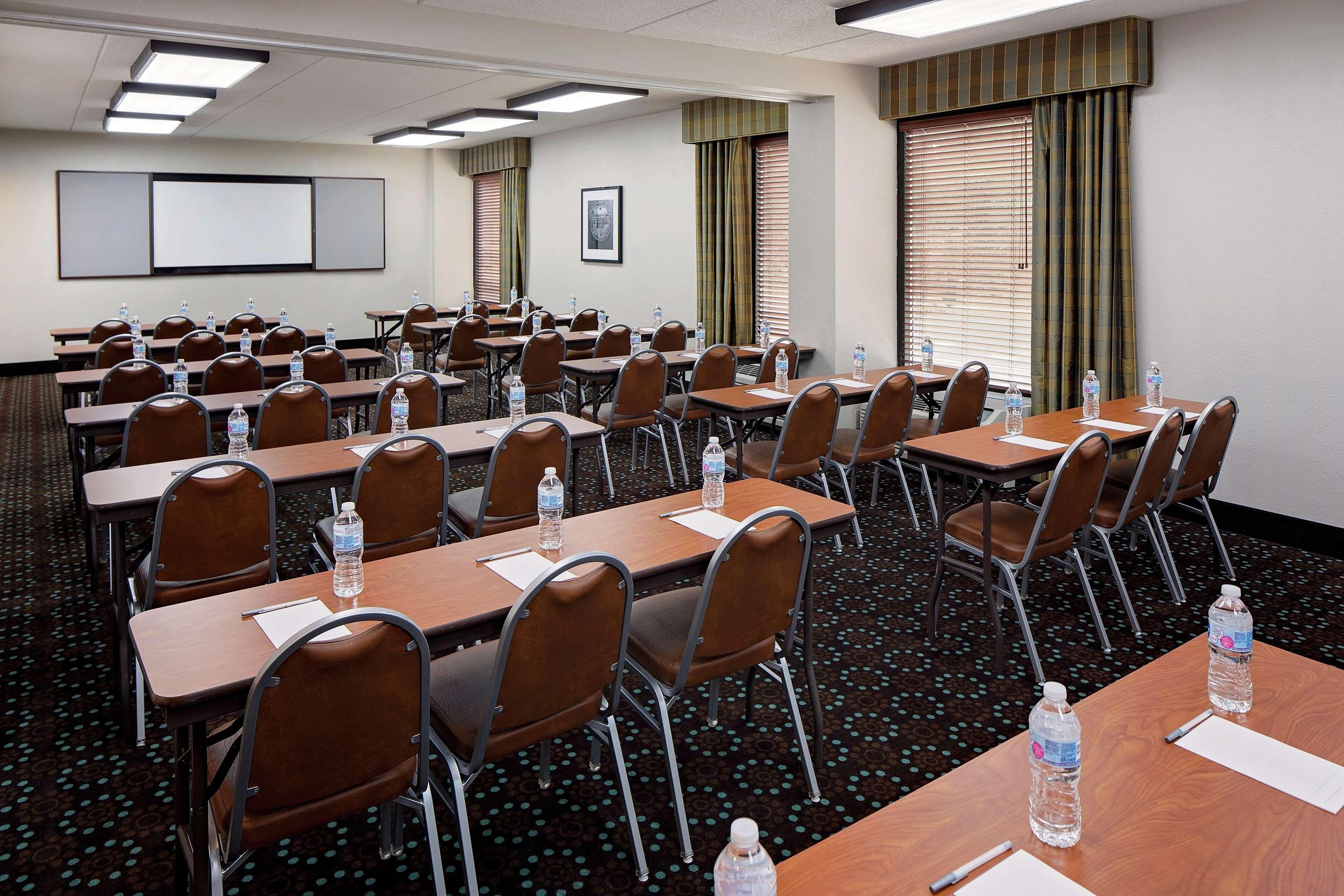 Hampton Inn Philadelphia/Willow Grove Exterior photo