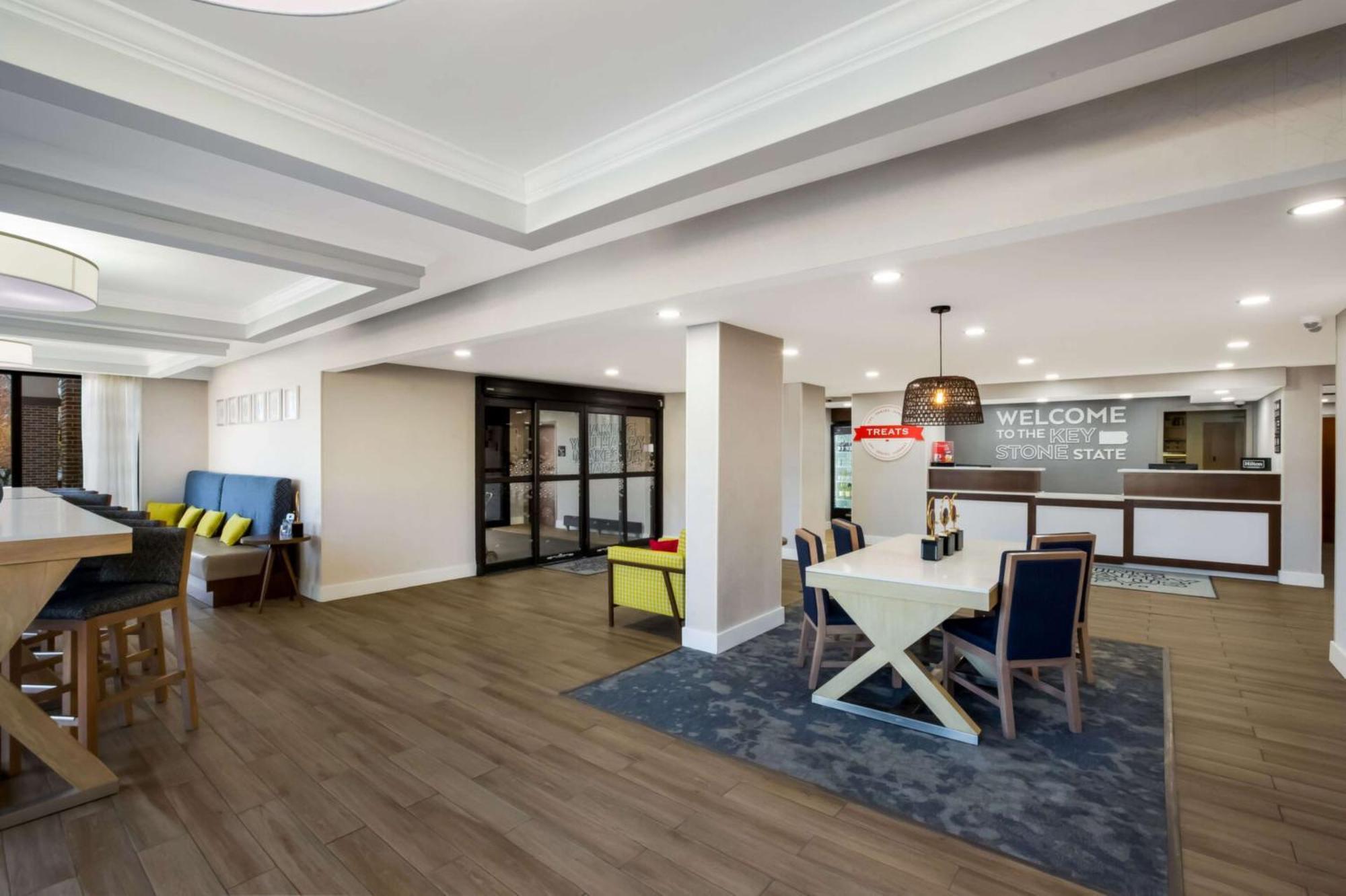 Hampton Inn Philadelphia/Willow Grove Exterior photo