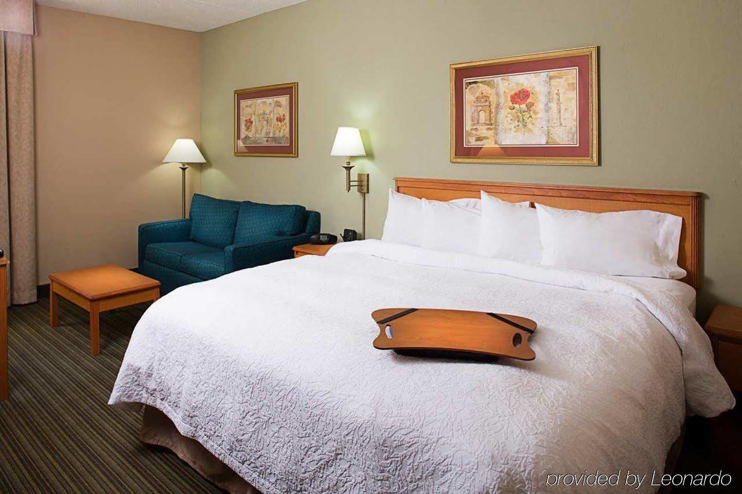 Hampton Inn Philadelphia/Willow Grove Exterior photo